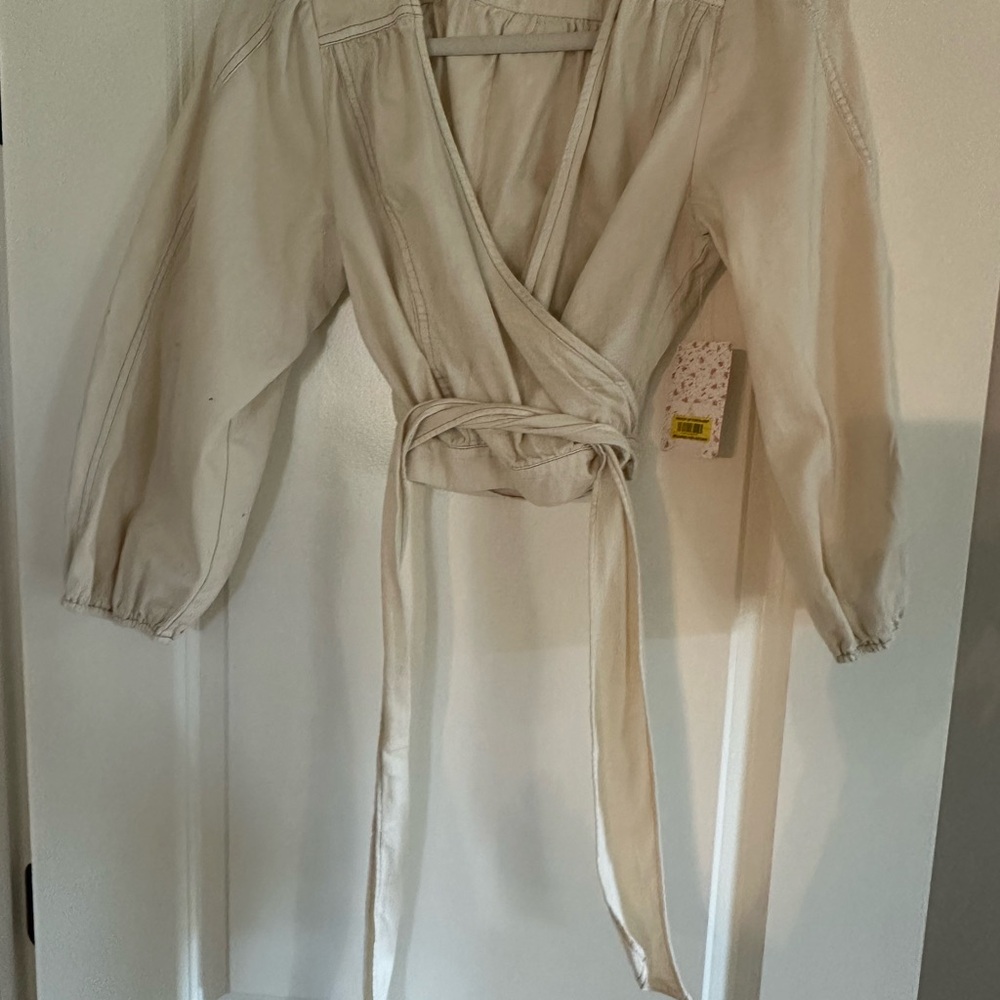 Free People Beige Wrap top Angel
food Size XS